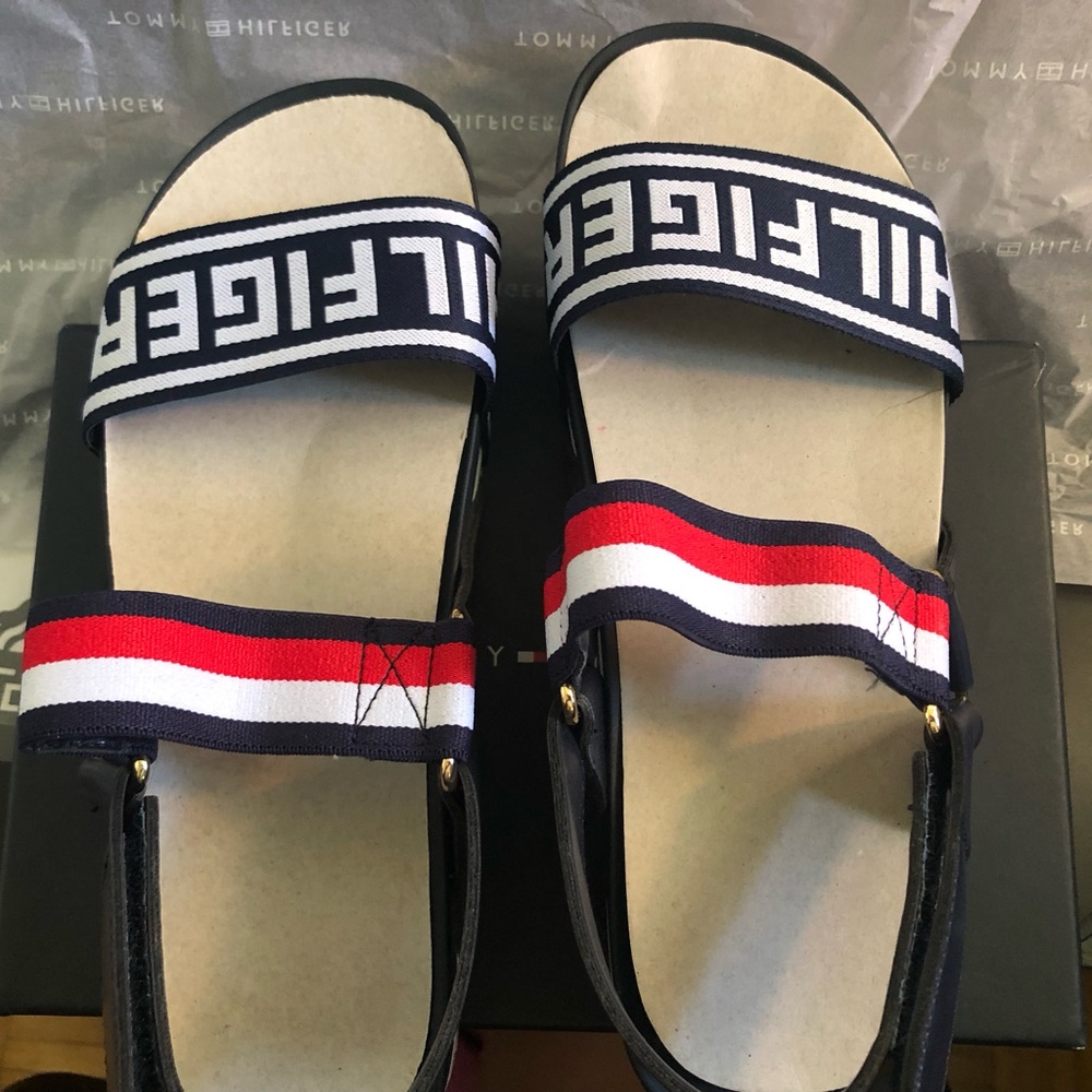 Tommy Hilfiger women’s size 9 sandals